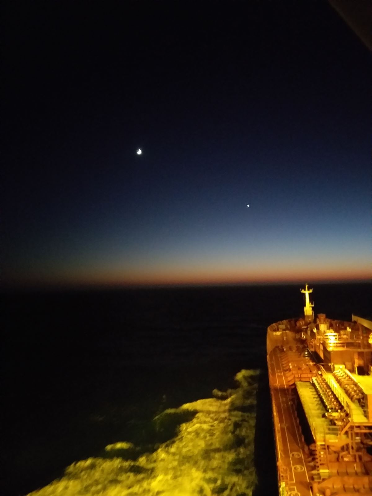 Last night of 2019. Moon, Venus, My ship.jpg